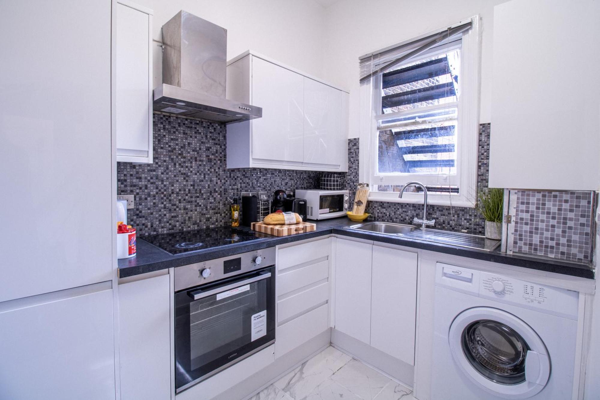 Spacious Studio Apartment On Oxford Street 9Gc London Luaran gambar